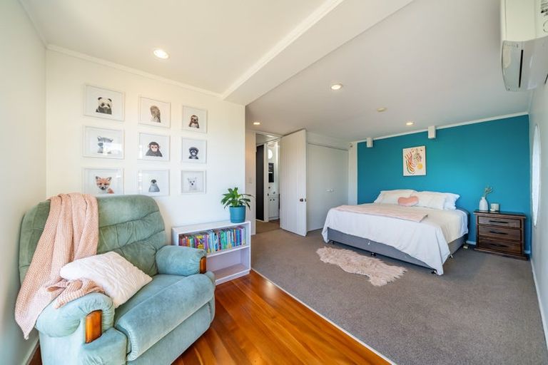 Photo of property in 13 Ettrick Grove, Papakowhai, Porirua, 5024