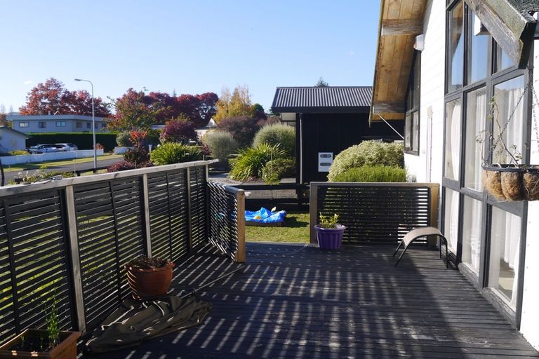 Photo of property in 125 Kenrigg Road West, Kinloch, Taupo, 3377