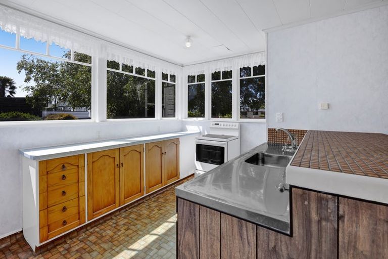 Photo of property in 51 Fantham Street, Hawera, 4610