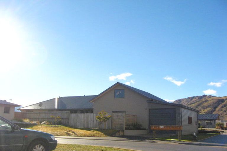 Photo of property in 13 Acheron Place, Lake Hayes, Queenstown, 9304