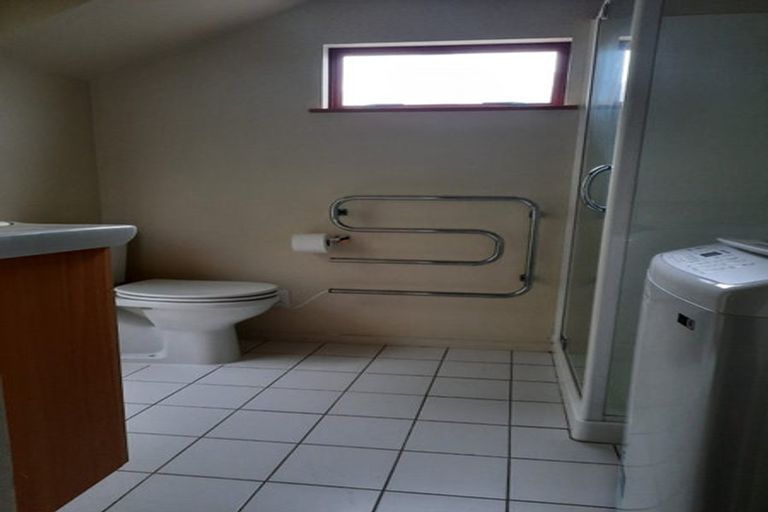 Photo of property in 21 Thatcher Crescent, Crofton Downs, Wellington, 6035