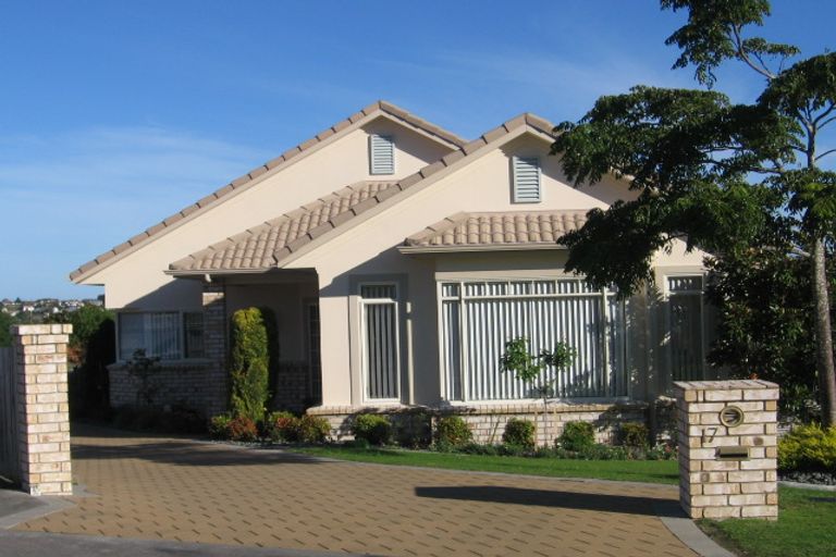 Photo of property in 17 Hendrika Court, Hobsonville, Auckland, 0618