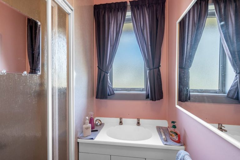 Photo of property in 68 Forfar Crescent, Rockdale, Invercargill, 9812