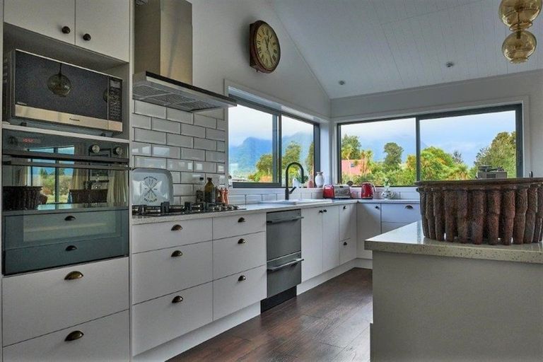 Photo of property in 2 Williams Drive, Fox Glacier, 7886