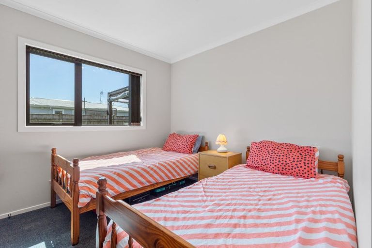 Photo of property in 100a Queen Street West, Levin, 5510