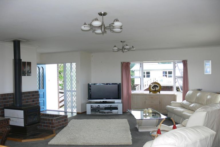 Photo of property in 61 Te Haumi Drive, Paihia, 0200