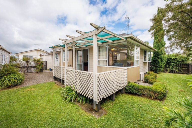 Photo of property in 24b Cargill Grove, Kelvin Grove, Palmerston North, 4414