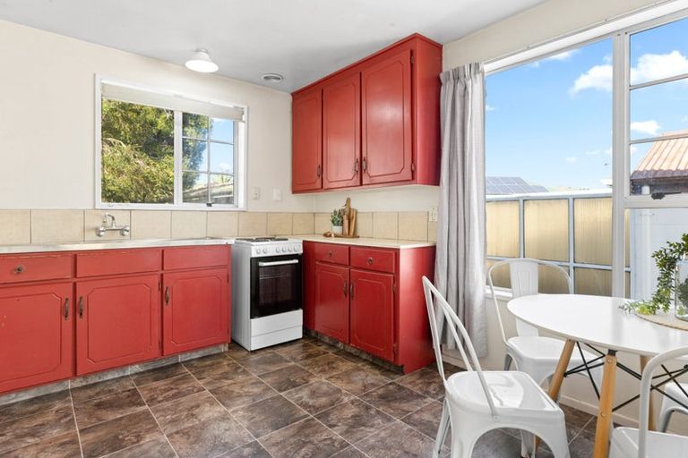 Photo of property in 1/12 Shetland Street, Woolston, Christchurch, 8062