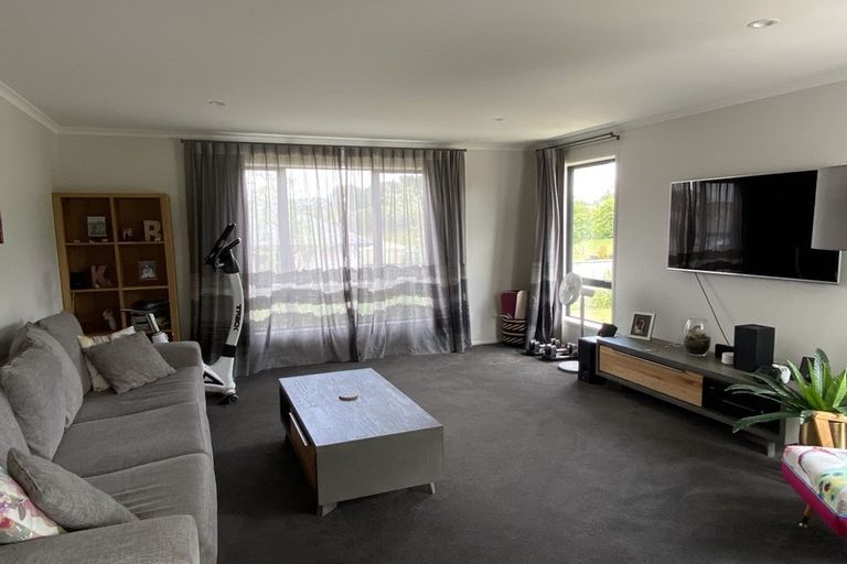 Photo of property in 15 Magnolia Lane, Kaukapakapa, Helensville, 0875