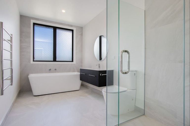 Photo of property in 2 Wai Whatu Street, Meeanee, Napier, 4110