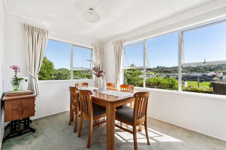 Photo of property in 27 Penton Road, Stanmore Bay, Whangaparaoa, 0932