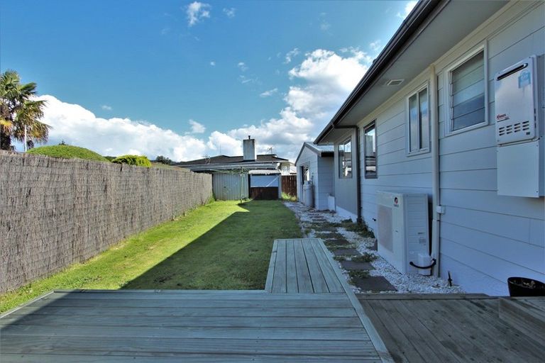 Photo of property in 28 Tennyson Drive, Owhata, Rotorua, 3010