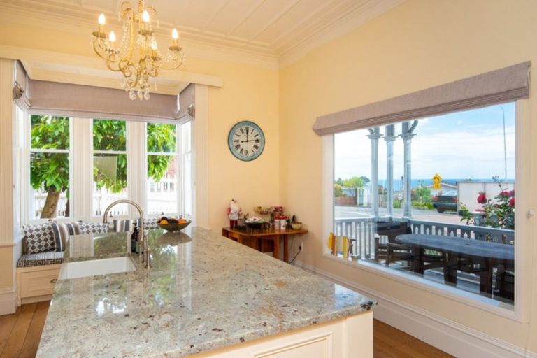 Photo of property in 7 Sealy Road, Bluff Hill, Napier, 4110