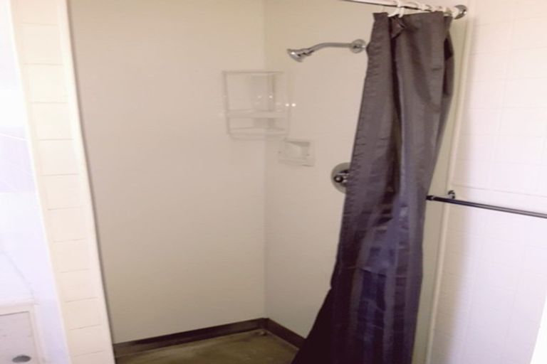 Photo of property in 2/33 Guinness Crescent, Ilam, Christchurch, 8041