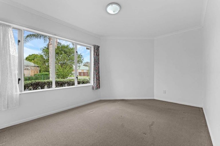 Photo of property in 16 Drummond Drive, Ranui, Auckland, 0612