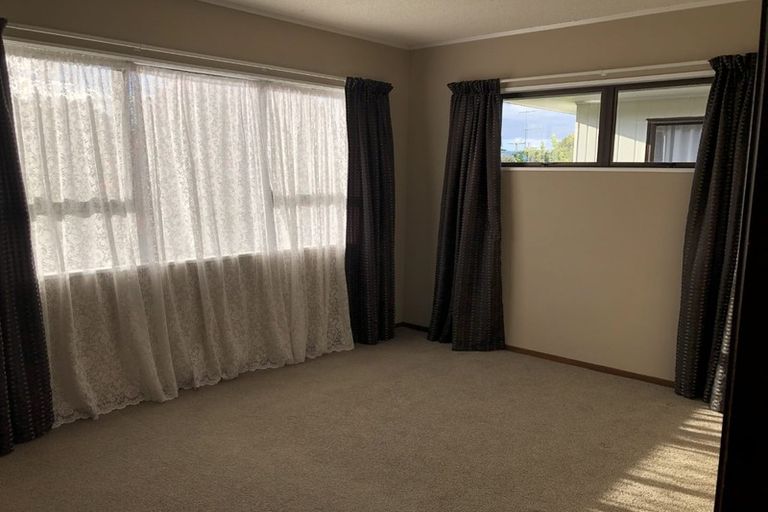 Photo of property in 2/7 Crawford Crescent, Te Kamo, Whangarei, 0112