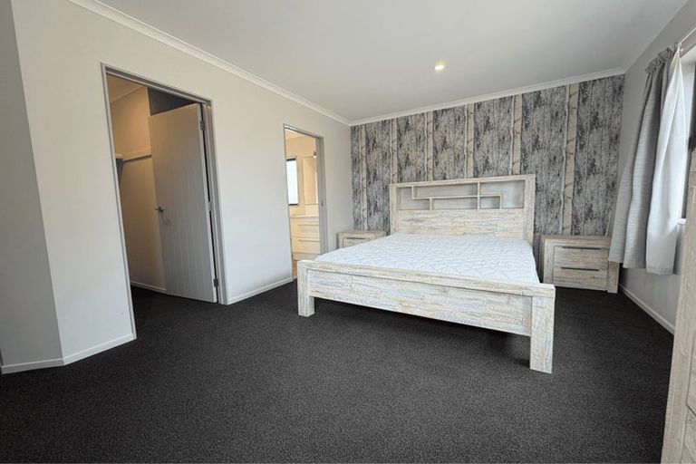 Photo of property in 21 Story Street, Foxton Beach, Foxton, 4815