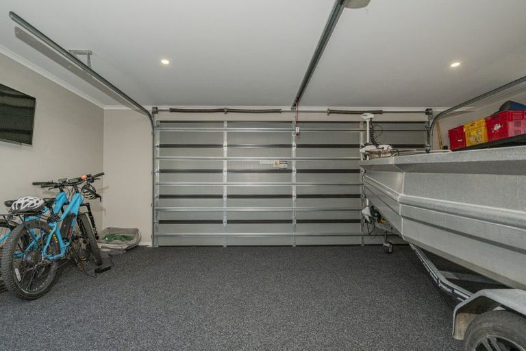 Photo of property in 30 Hei Esplanade, Whitianga, 3510