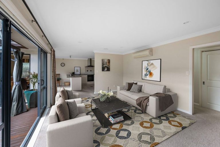 Photo of property in 15 Pinotage Drive, Greenmeadows, Napier, 4112