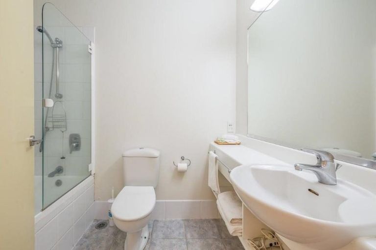 Photo of property in 164s Harbour Village Drive, Gulf Harbour, Whangaparaoa, 0930