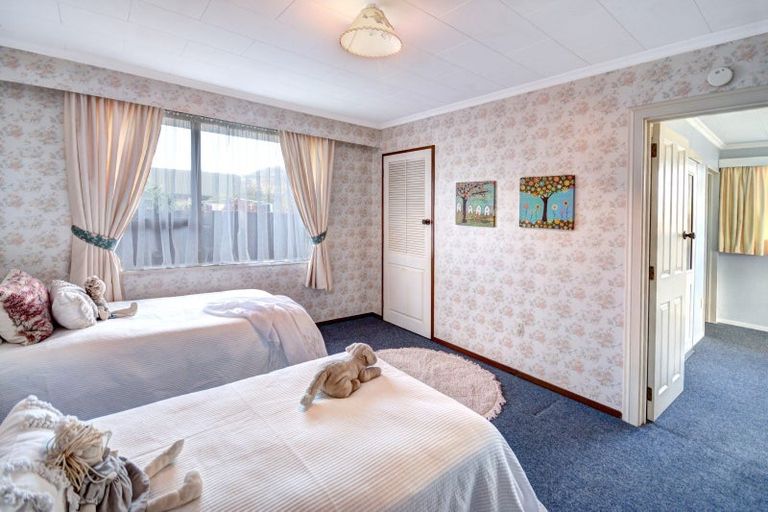 Photo of property in 13 Kent Place, Mosgiel, 9024