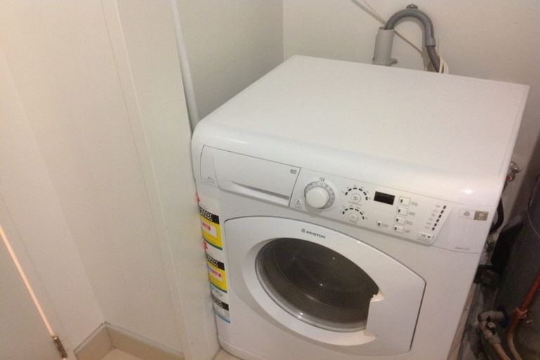 Photo of property in 2c/136 Stancombe Road, Flat Bush, Auckland, 2016