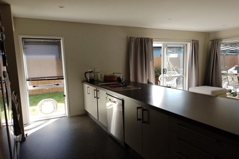 Photo of property in 71 Bradwell Crescent, Halswell, Christchurch, 8025