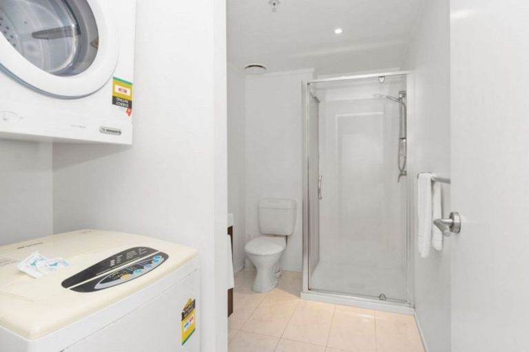 Photo of property in Atlas Apartments, 17/49 Maunganui Road, Mount Maunganui, 3116