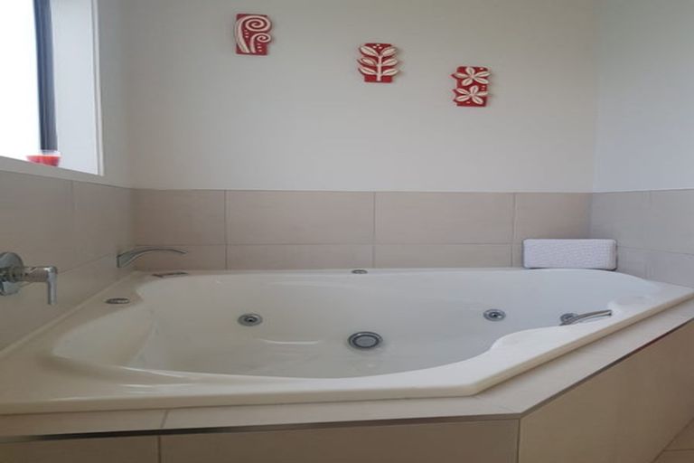 Photo of property in 14 Buller Street, New Plymouth, 4310