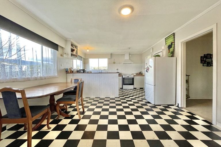 Photo of property in 10 Kentucky Street, Totara Park, Upper Hutt, 5018