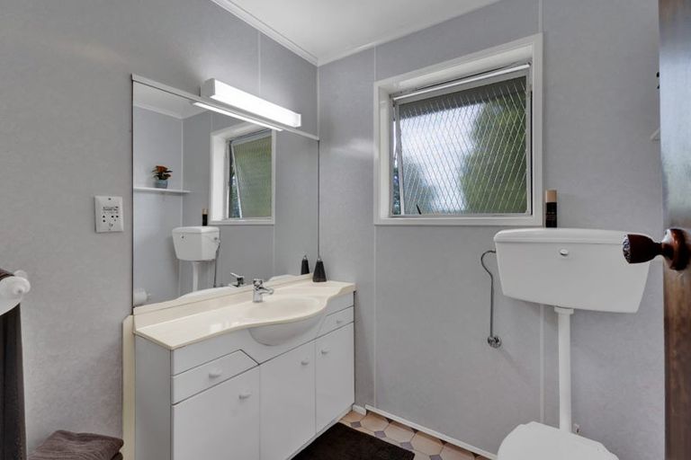 Photo of property in 39 Oberon Street, Stratford, 4332