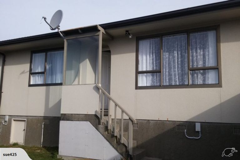 Photo of property in 2/39 Kinloch Place, Papakowhai, Porirua, 5024