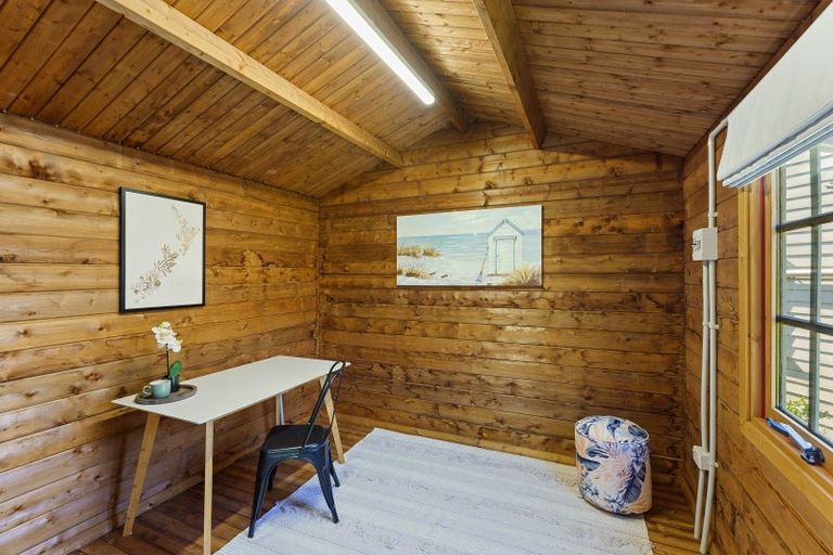 Photo of property in 15 Gleeson Road, Manakau, Levin, 5573