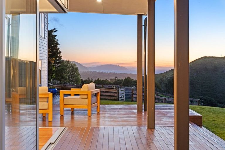 Photo of property in 105 Waterfall Road, Paraparaumu, 5032