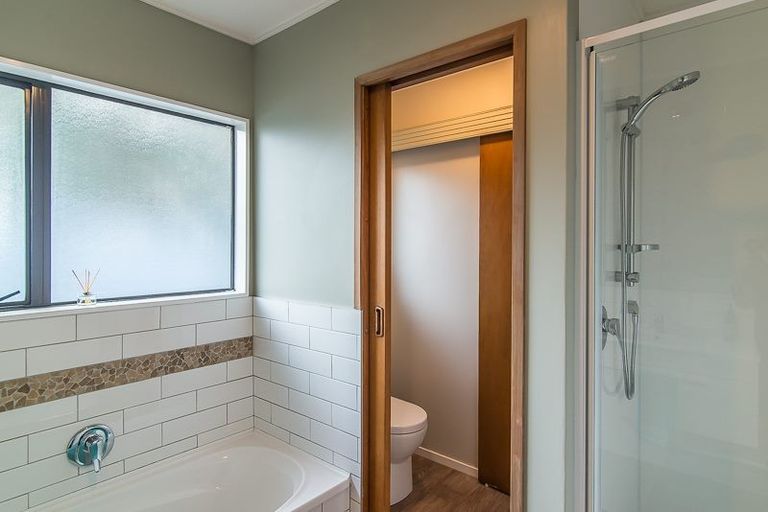 Photo of property in 6 Jane Street, Waikanae Beach, Waikanae, 5036