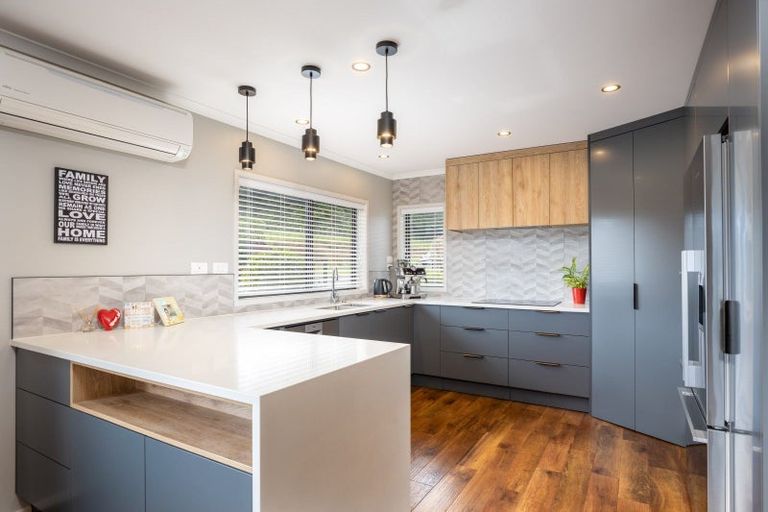 Photo of property in 24 Ainslee Street, Highlands Park, New Plymouth, 4312