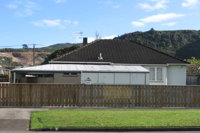 Photo of property in 1323 High Street, Taita, Lower Hutt, 5011