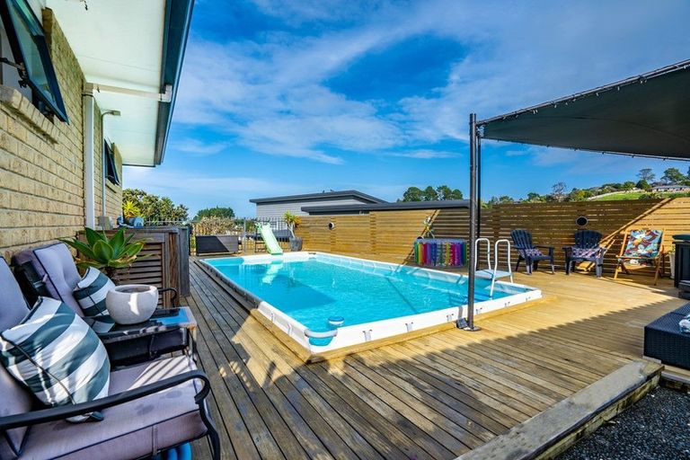 Photo of property in 24 Kensington Terrace, Gulf Harbour, Whangaparaoa, 0930