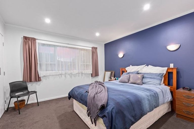 Photo of property in 25 Anich Road, Massey, Auckland, 0614