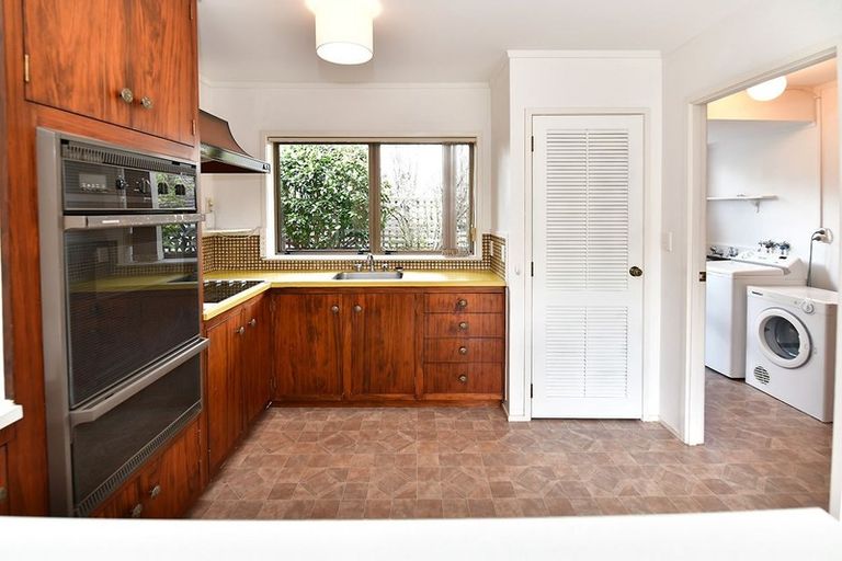 Photo of property in 2/36 Elizabeth Street, Mount Eden, Auckland, 1024