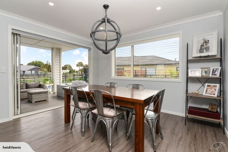 Photo of property in 32 Mike Smith Drive, Cambridge, 3434