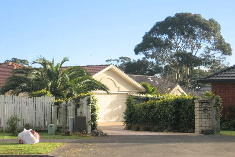 Photo of property in 125 Burswood Drive, Burswood, Auckland, 2013
