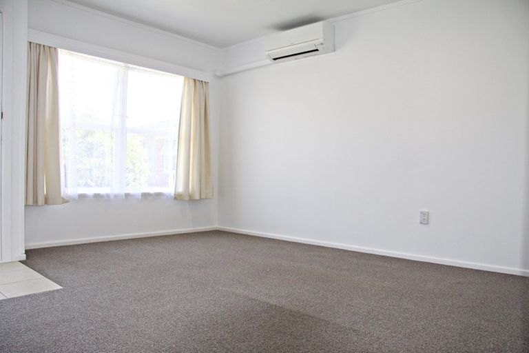 Photo of property in 7/12 Raines Avenue, Forrest Hill, Auckland, 0620