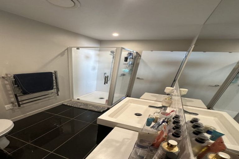 Photo of property in 30/31 Princess Terrace, Newtown, Wellington, 6021