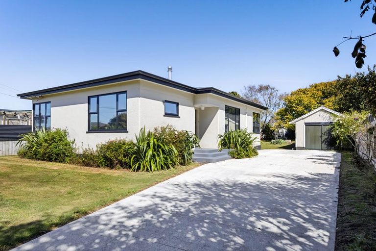 Photo of property in 11 Galt Street, Hawera, 4610