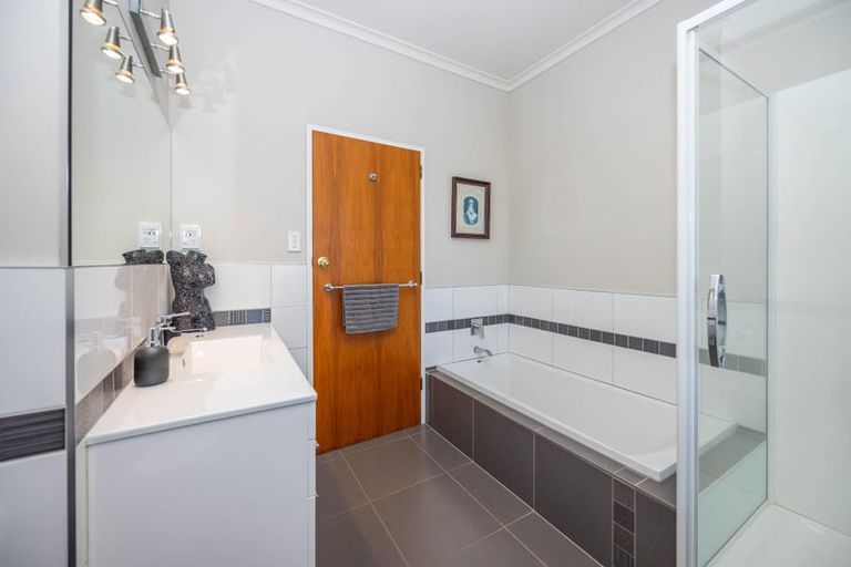 Photo of property in 2 Hinerangi Street, Te Kuiti, 3910