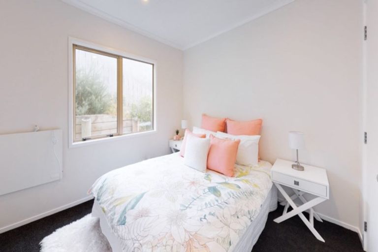 Photo of property in 17 Sirsi Terrace, Broadmeadows, Wellington, 6035