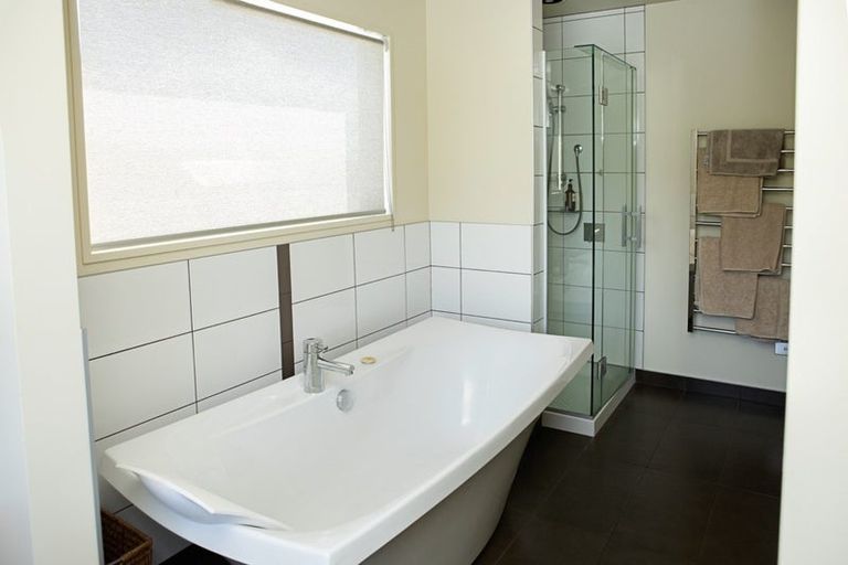 Photo of property in 141 Awamoa Road, Holmes Hill, Oamaru, 9401