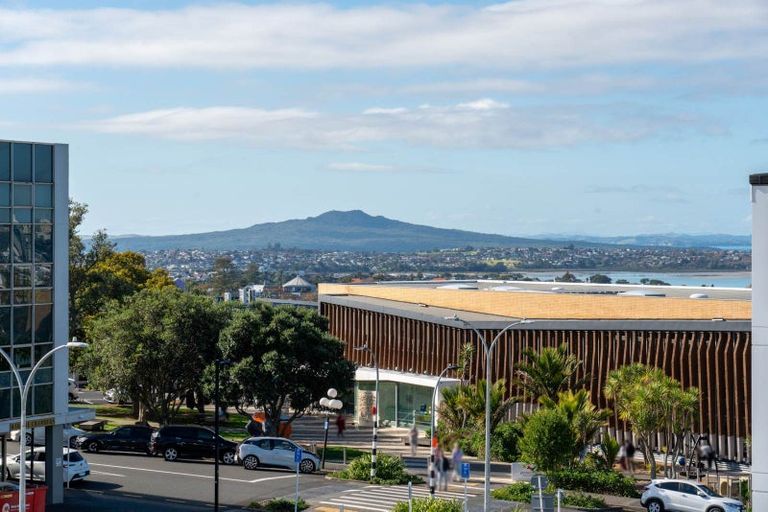 Photo of property in 413/19 Rawene Road, Birkenhead, Auckland, 0626