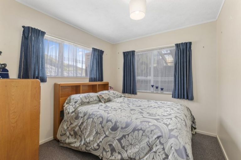 Photo of property in 2/19 Godley Street, Waterloo, Lower Hutt, 5011